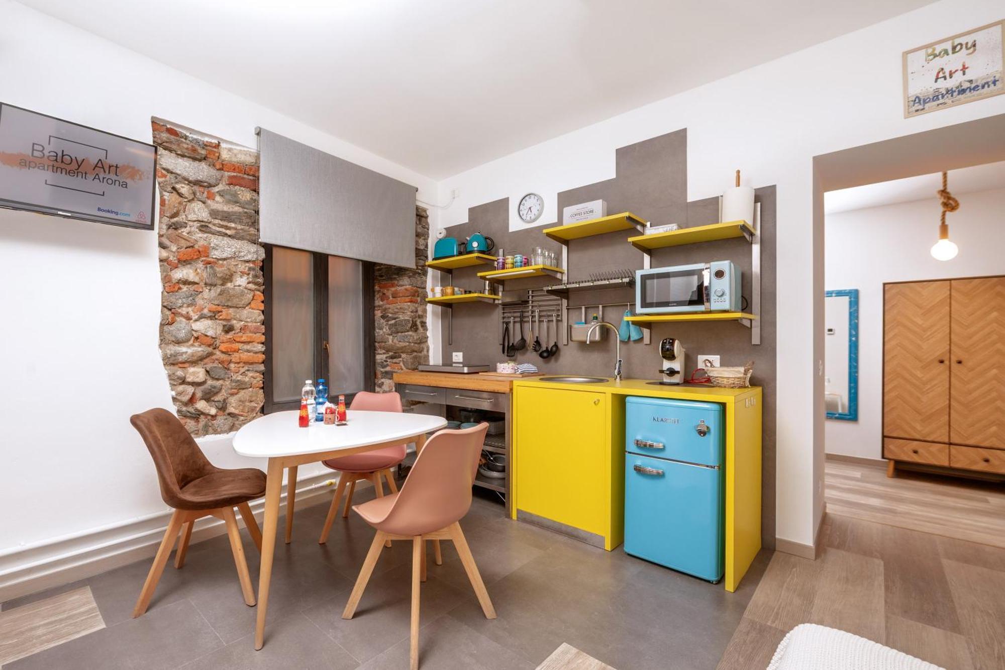Baby Art Apartment Arona Buitenkant foto